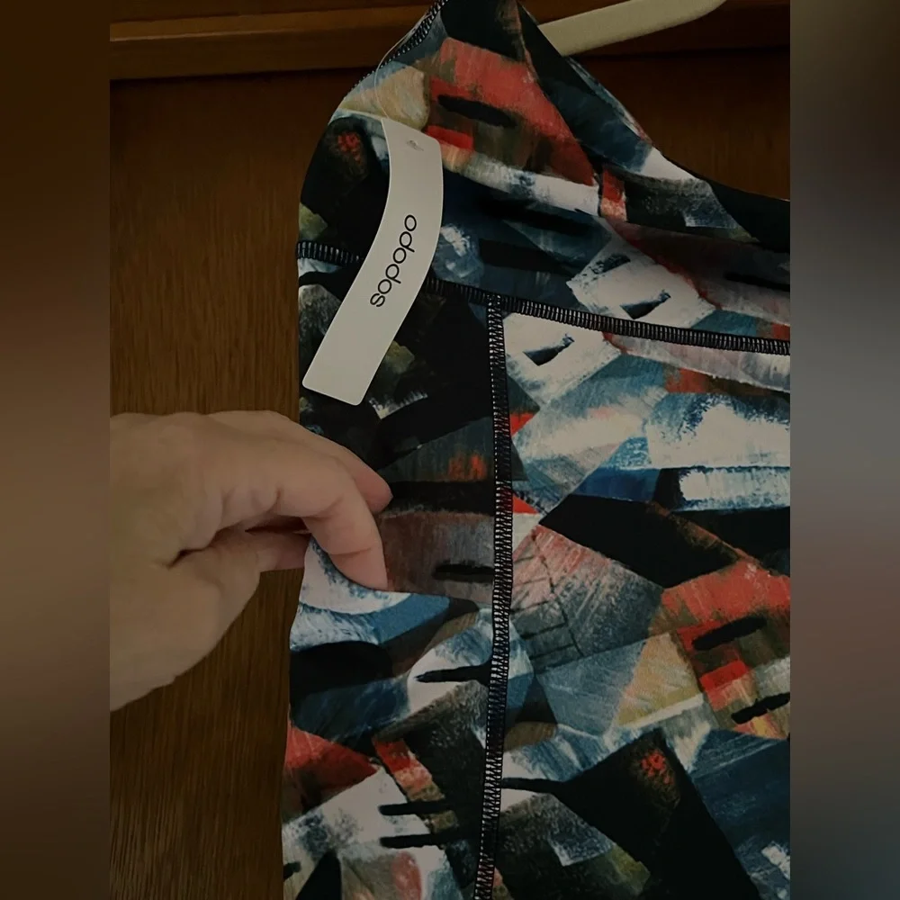 Multicolor Stainglass Abstract Leggings - Picture 9 of 10